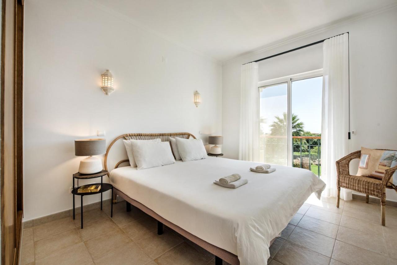Beautiful Two Bedroom Apartment With Roof Terrace Carvoeiro (Lagoa) Exterior photo